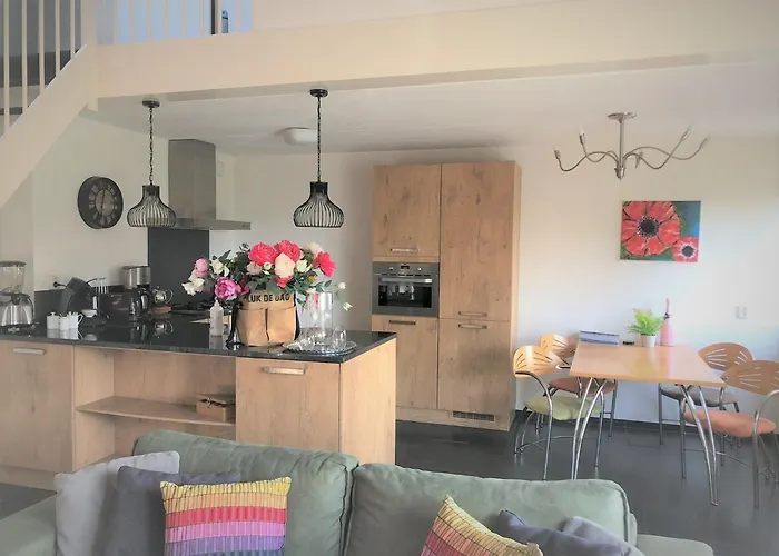 Chic Beachside W Sauna